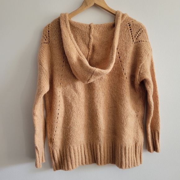 AMERICAN EAGLE | Woman's Tan Knit Pullover Sweater Small - Picture 2 of 7